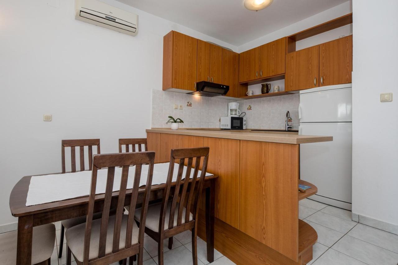 Apartments And Rooms By The Sea Supetarska Draga - Gornja, Rab - 11579 외부 사진