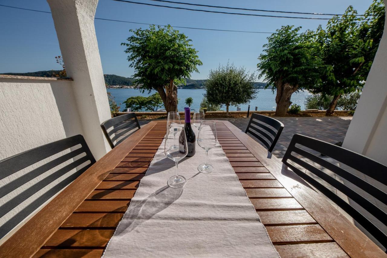 Apartments And Rooms By The Sea Supetarska Draga - Gornja, Rab - 11579 외부 사진