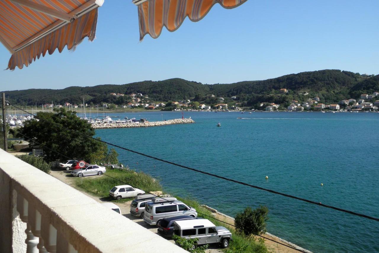 Apartments And Rooms By The Sea Supetarska Draga - Gornja, Rab - 11579 외부 사진