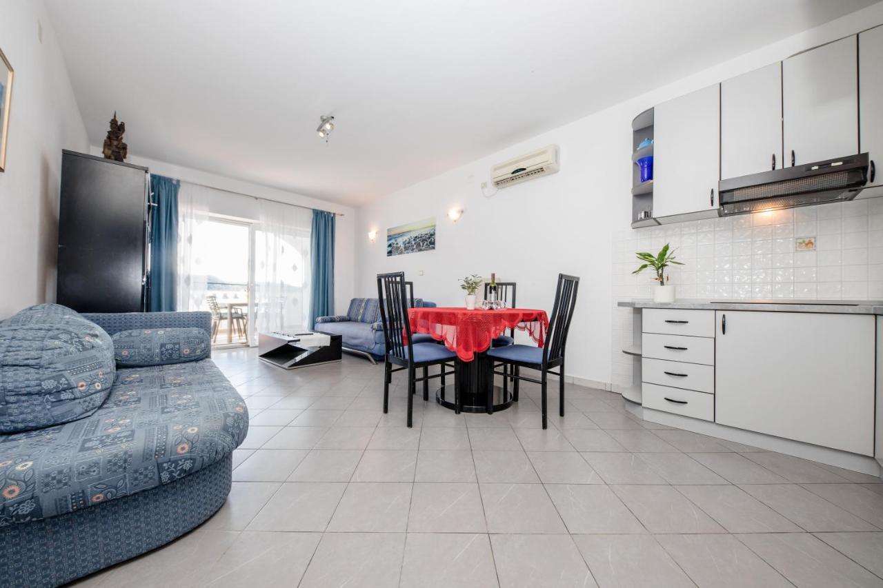 Apartments And Rooms By The Sea Supetarska Draga - Gornja, Rab - 11579 외부 사진