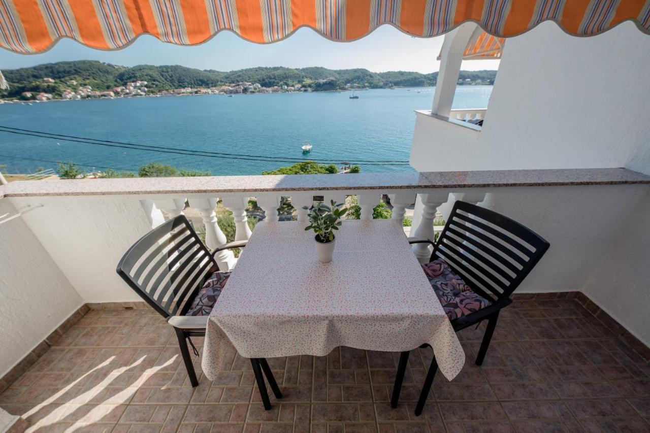 Apartments And Rooms By The Sea Supetarska Draga - Gornja, Rab - 11579 외부 사진