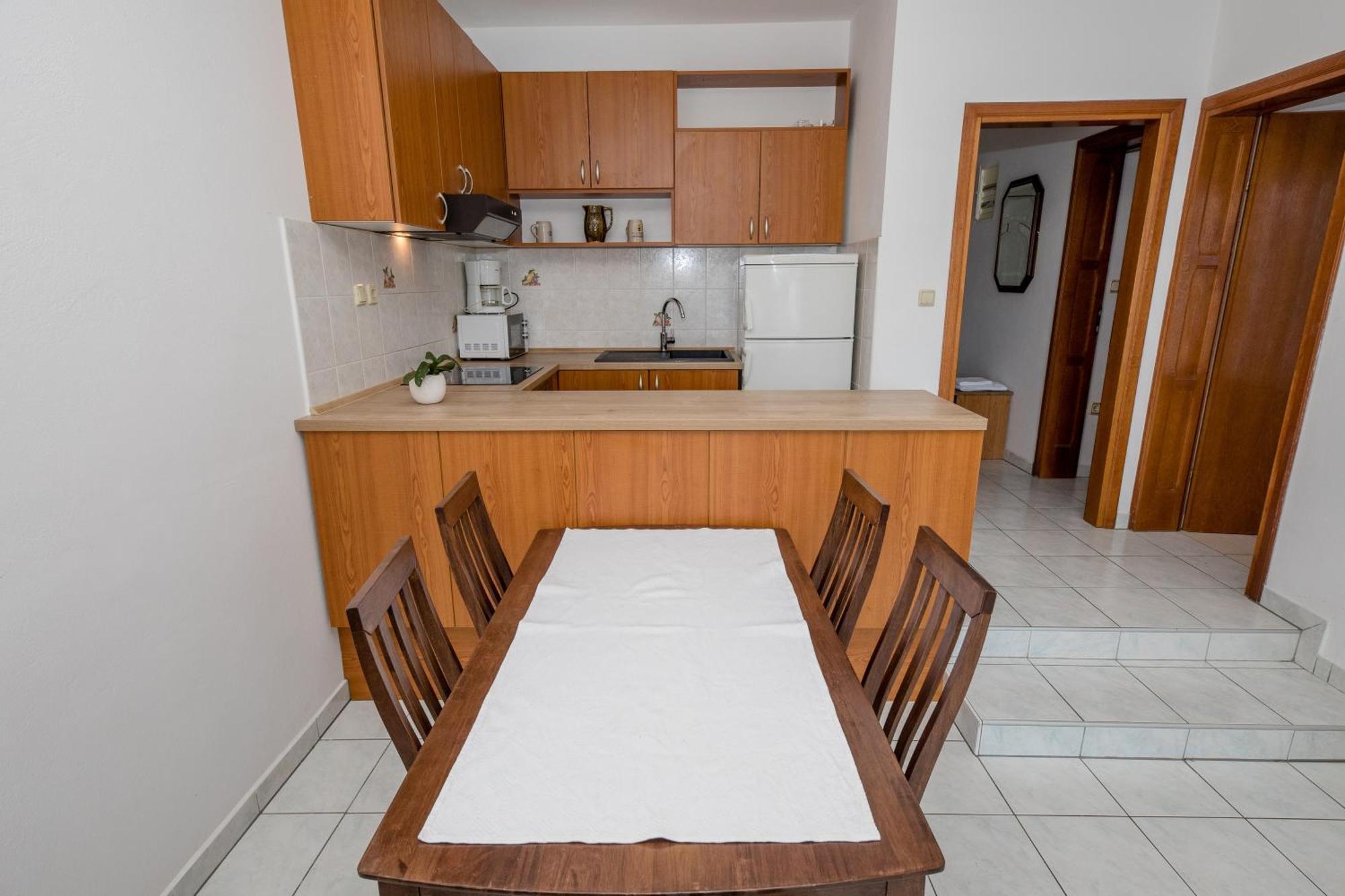 Apartments And Rooms By The Sea Supetarska Draga - Gornja, Rab - 11579 객실 사진